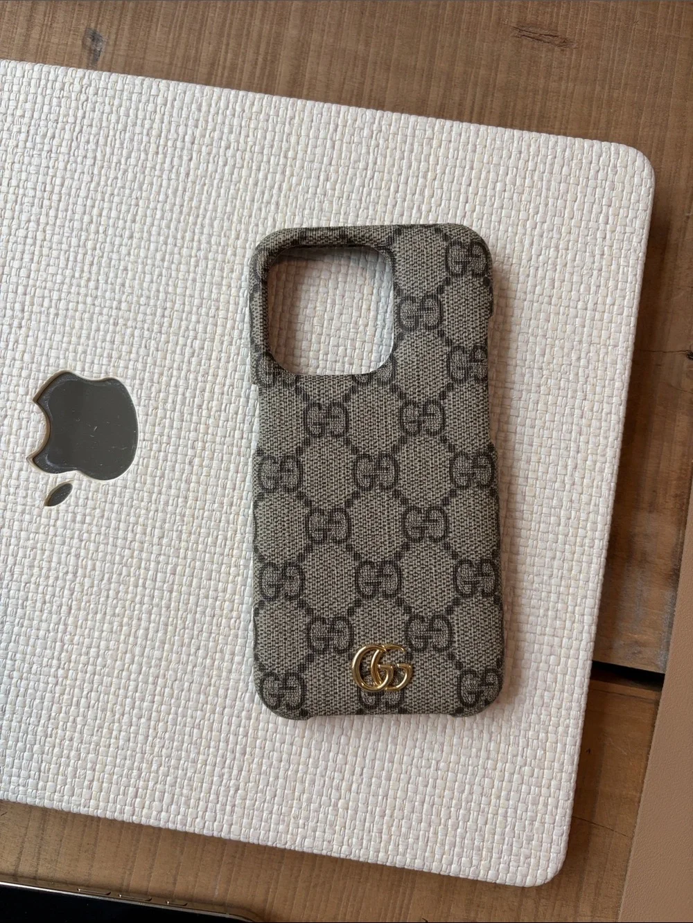 Gucci Beige Monogram Phone Case 𝑰𝒑𝒉𝒐𝒏𝒆 15 𝑷𝑹𝑶 *Gold Double G Accent